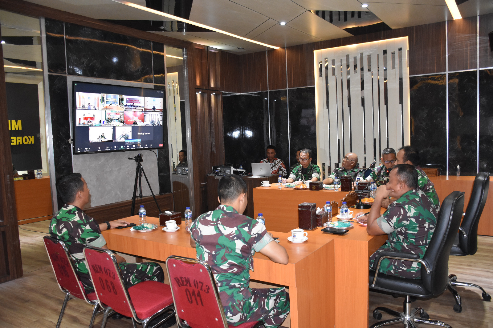 Danrem 073/Mkt Cek Kesiapan TMMD Via Teleconverance